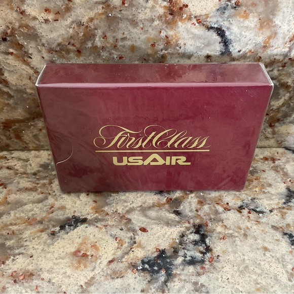 Vintage USAIR First Class PLAYING CARDS - BRAND NEW SEALED - Picture 5 of 8